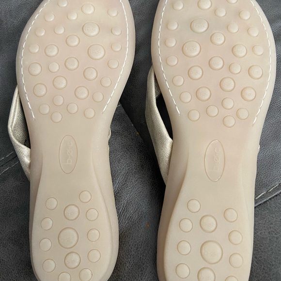COPY - B.O.C. Slip on Sandals size 11 - Picture 3 of 3
